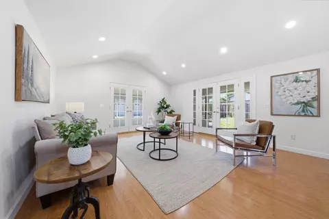 3046 Greenwood Dr, Fremont, CA 94536