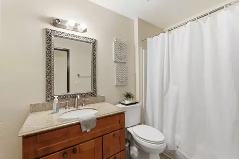 Bath - Lynn Ave, Milpitas, CA 95035 photo 1 of 7