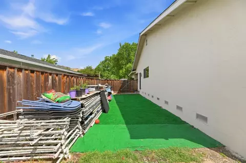 Exterior - Lynn Ave, Milpitas, CA 95035 photo 4 of 9