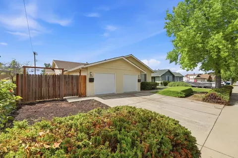 Exterior - Lynn Ave, Milpitas, CA 95035 photo 2 of 9
