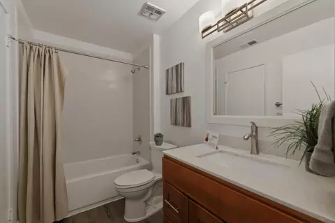 Bath - Lynn Ave, Milpitas, CA 95035 photo 6 of 7