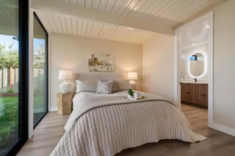 Bedroom - 224 Loon Ct, Foster City, CA 94404 photo 2 of 13