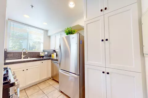 Kitchen - 108 Bryant St 30, Mountain View, CA 94041 photo 1 of 3