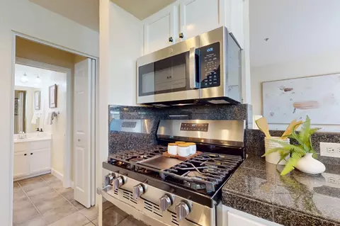Kitchen - 108 Bryant St 30, Mountain View, CA 94041 photo 2 of 3