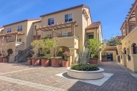 Exterior - 108 Bryant St 30, Mountain View, CA 94041 photo 2 of 4