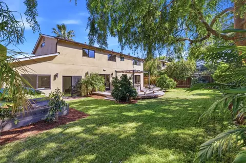 Exterior - 2524 Sun Mor Ave, Mountain View, CA 94040 photo 11 of 22