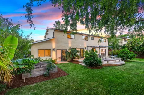 Exterior - 2524 Sun Mor Ave, Mountain View, CA 94040 photo 10 of 22