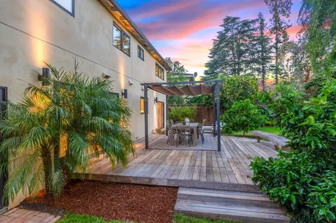 Exterior - 2524 Sun Mor Ave, Mountain View, CA 94040 photo 15 of 22