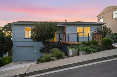 Exterior - 14 Cragmont Ct, Pacifica, CA 94044 photo 6 of 15