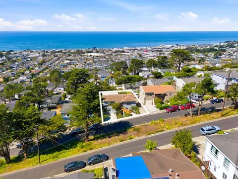 View/Area - 14 Cragmont Ct, Pacifica, CA 94044 photo 4 of 14