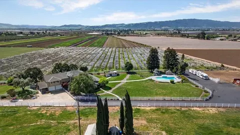 View/Area - 3465 Susie Ln, Gilroy, CA 95020 photo 10 of 12