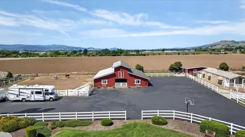 Exterior - 3465 Susie Ln, Gilroy, CA 95020 photo 35 of 38