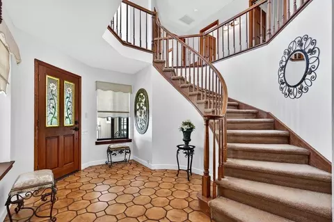Entry Way - 3465 Susie Ln, Gilroy, CA 95020 photo 2 of 6