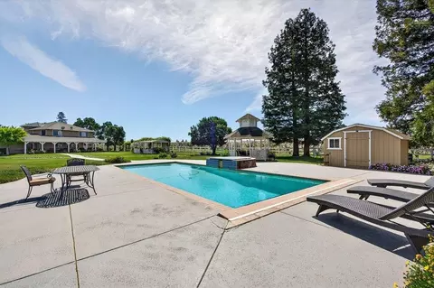 Exterior - 3465 Susie Ln, Gilroy, CA 95020 photo 21 of 38