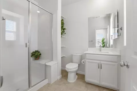 Bath - 2481 Apple Tree Way, Gilroy, CA 95020 photo 4 of 5