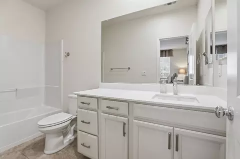 Bath - 2481 Apple Tree Way, Gilroy, CA 95020 photo 3 of 5
