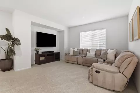 Living - 2481 Apple Tree Way, Gilroy, CA 95020 photo 2 of 2