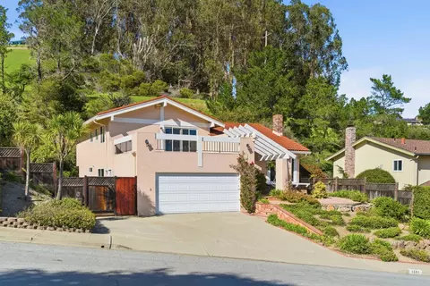 1581 Ascension Dr, San Mateo, CA 94402