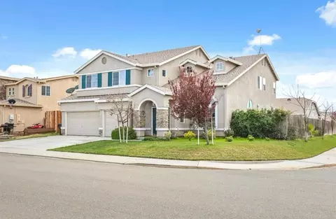 13721 Santa Lucia Dr, Gustine, CA 95322