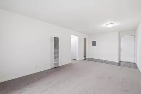 Living - 1660 Laguna St D, Concord, CA 94520 photo 4 of 4