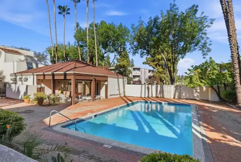 Exterior - 1660 Laguna St D, Concord, CA 94520 photo 7 of 10