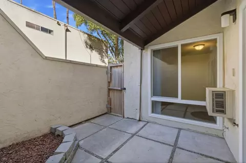 Exterior - 1660 Laguna St D, Concord, CA 94520 photo 4 of 10