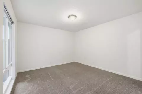 Bedroom - 1660 Laguna St D, Concord, CA 94520 photo 2 of 4