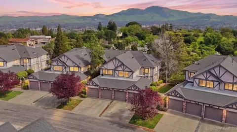 120 Haslemere Ct, Lafayette, CA 94549