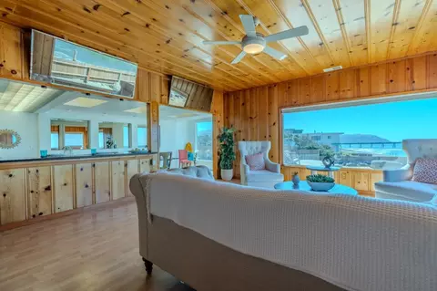 Living - 244 Shoreview Ave, Pacifica, CA 94044 photo 3 of 8