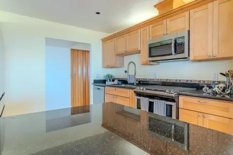 Kitchen - 244 Shoreview Ave, Pacifica, CA 94044 photo 3 of 5