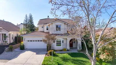 262 W Country Club Dr, Brentwood, CA 94513