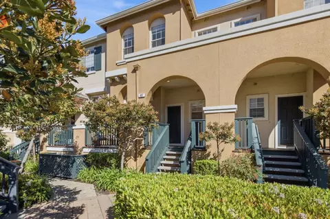 407 Charlott Ln, Redwood City, CA 94063