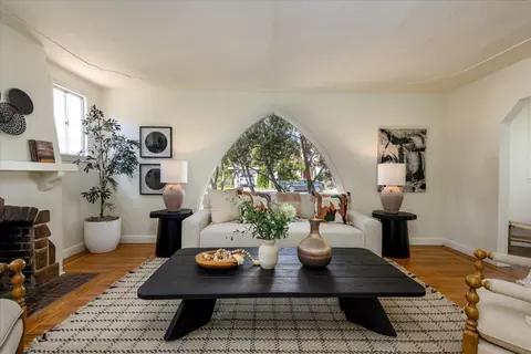 941 College Ave, Palo Alto, CA 94306