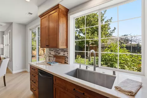 Kitchen - 9212 Kestrel Ct, Gilroy, CA 95020 photo 4 of 6
