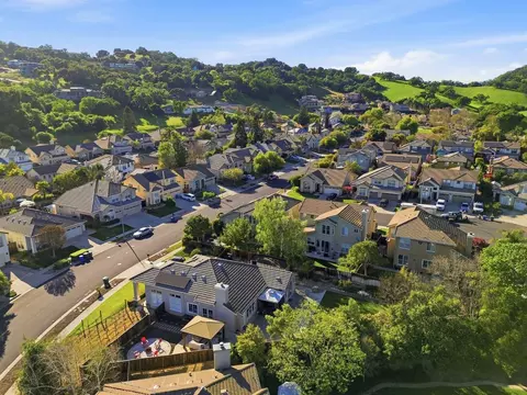 View/Area - 9212 Kestrel Ct, Gilroy, CA 95020 photo 18 of 21