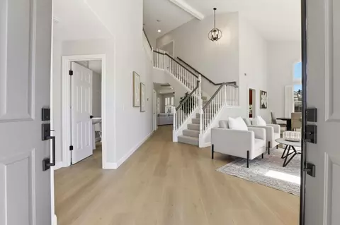 Entry Way - 9212 Kestrel Ct, Gilroy, CA 95020 photo 2 of 6