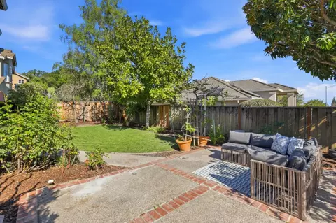 Exterior - 9212 Kestrel Ct, Gilroy, CA 95020 photo 6 of 7