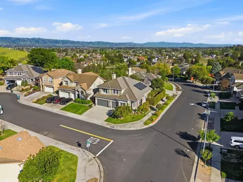 View/Area - 9212 Kestrel Ct, Gilroy, CA 95020 photo 6 of 21