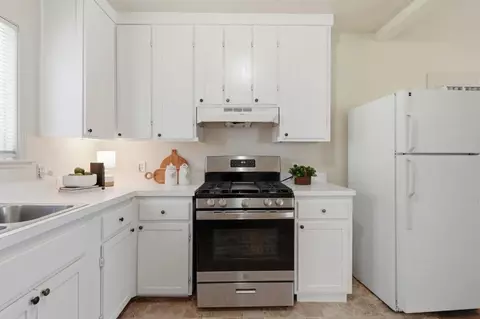 Kitchen - 411 Bothun Rd, Turlock, CA 95380 photo 5 of 5