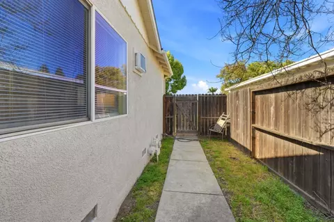 Exterior - 411 Bothun Rd, Turlock, CA 95380 photo 12 of 12