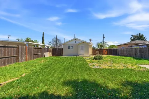 Exterior - 411 Bothun Rd, Turlock, CA 95380 photo 7 of 12