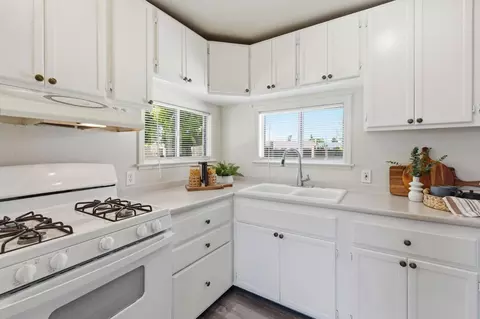 Kitchen - 401 Bothun Rd, Turlock, CA 95380 photo 2 of 4