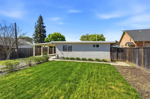 Exterior - 401 Bothun Rd, Turlock, CA 95380 photo 2 of 12