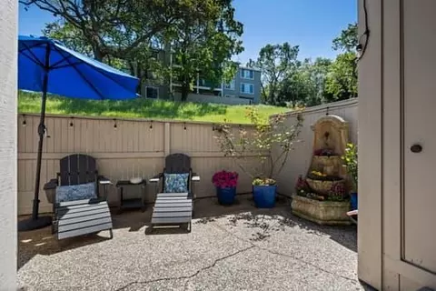 Exterior - 5 Corinthian Ct, Novato, CA 94947 photo 3 of 4