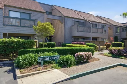 32 Cove Ln, Redwood City, CA 94065