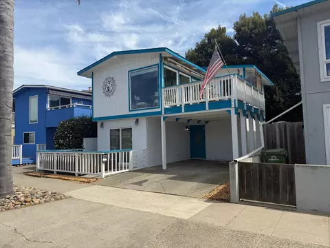 204 Aptos Beach Dr, Aptos, CA 95003