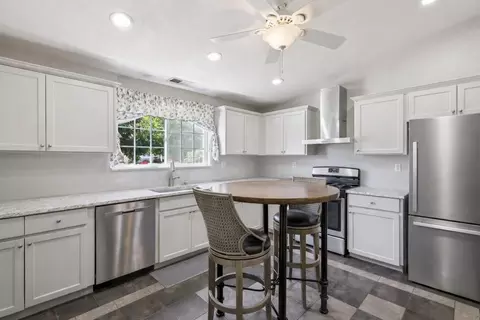 Kitchen - 5482 Mesa Rd, Gilroy, CA 95020 photo 4 of 4