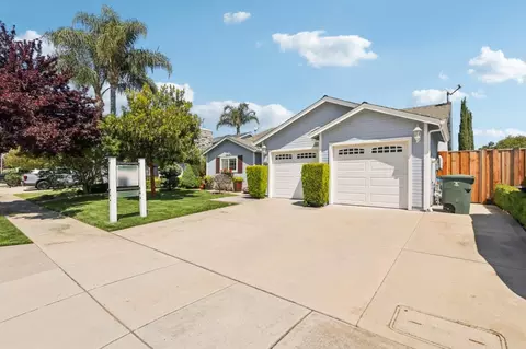 Exterior - 5482 Mesa Rd, Gilroy, CA 95020 photo 2 of 9