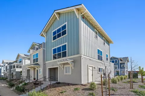 102 Skyline Vista Way, Watsonville, CA 95076