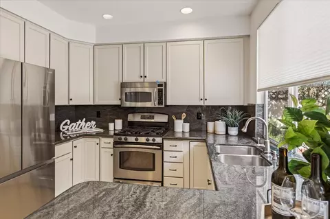 Kitchen - 205 Houghton St, Mountain View, CA 94041 photo 2 of 2
